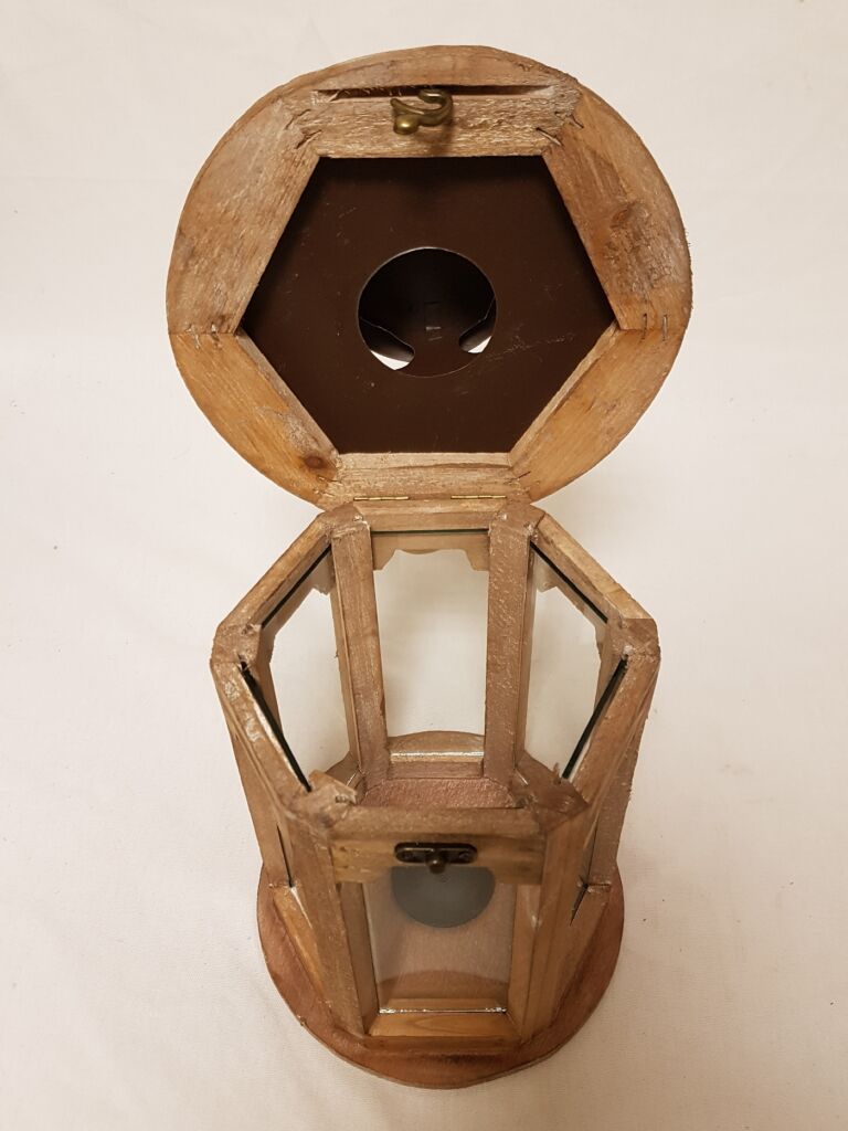 LANTERNE BOIS RONDE DESSUS METAL COEURS - Photo N°2