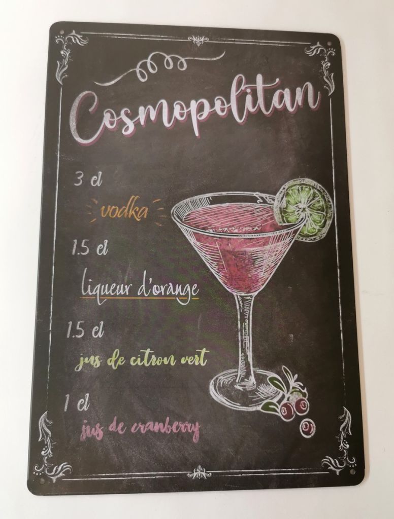 PLAQUE RECETTE DE COCKTAIL COSMOPOLITAN EN METAL FOND NOIR 20 X 30 CM - Photo N°1