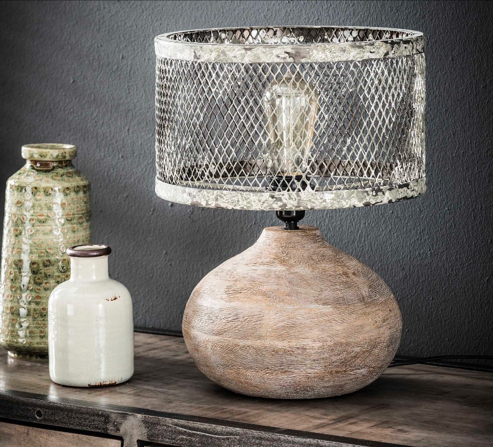 LAMPE A POSER PIED BOIS ABAT-JOUR METAL AVEC OXYDATION 31 X 31 X 40 CM - Photo N°2