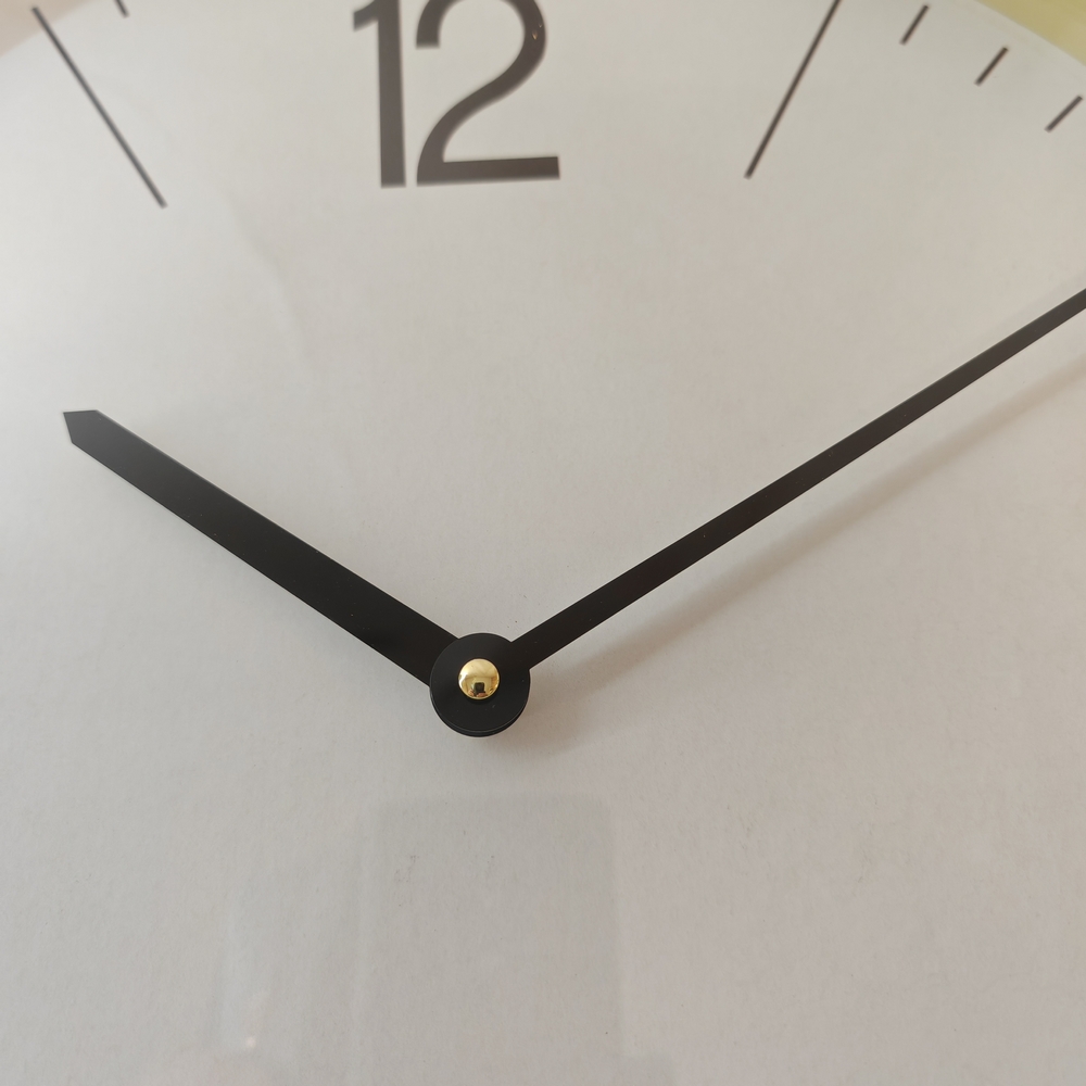 HORLOGE TEMPUS BOIS CLAIR FOND BLANC  40 CM - Photo N°4