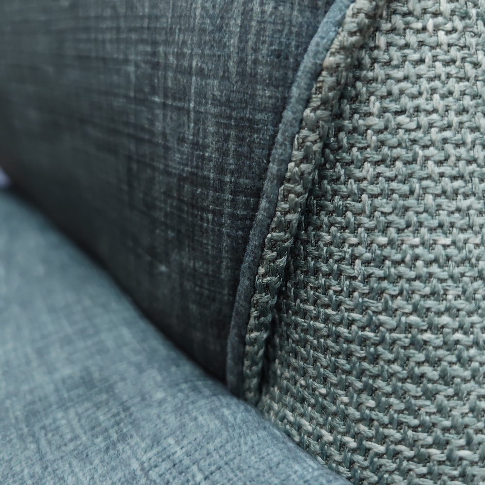 CHAISE ACCOUDOIR TOURNANTE CHILKO PIED NOIR TISSU / VELOURS BLEU 65 X 85 X 63 CM - Photo N°3