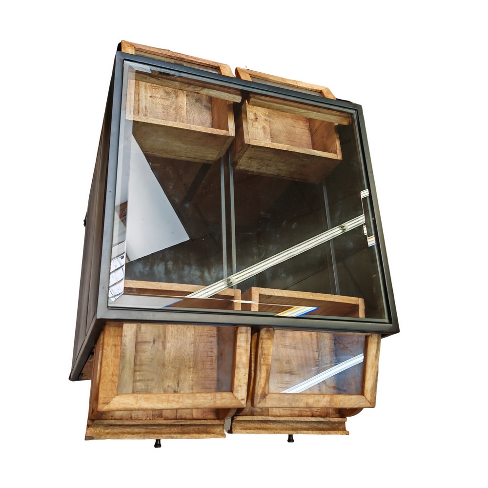 VITRINE DOUBLE FACE EN MANGUIER 4 PORTES 4 TIROIRS DESSUS VITRE 83 X 90 X 103 CM - Photo N°2