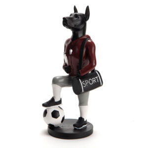 CHIEN DOBERMAN COACH FOOTBALLEUR EN RESINE 15 x 36 x 14 cm